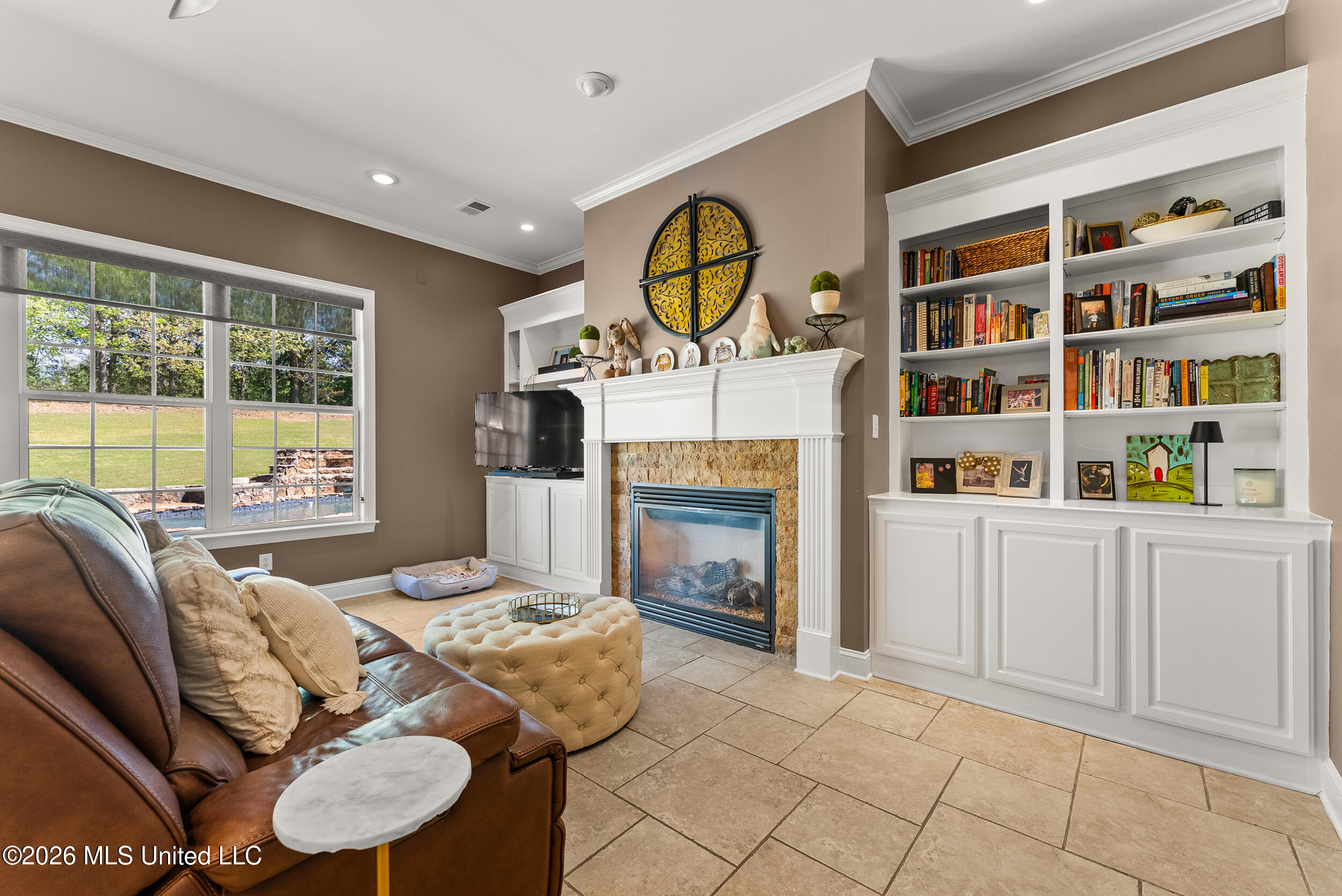 591 Shadow View Drive Hernando, MS 38632 - Photo 19 of 37 Hearth Room