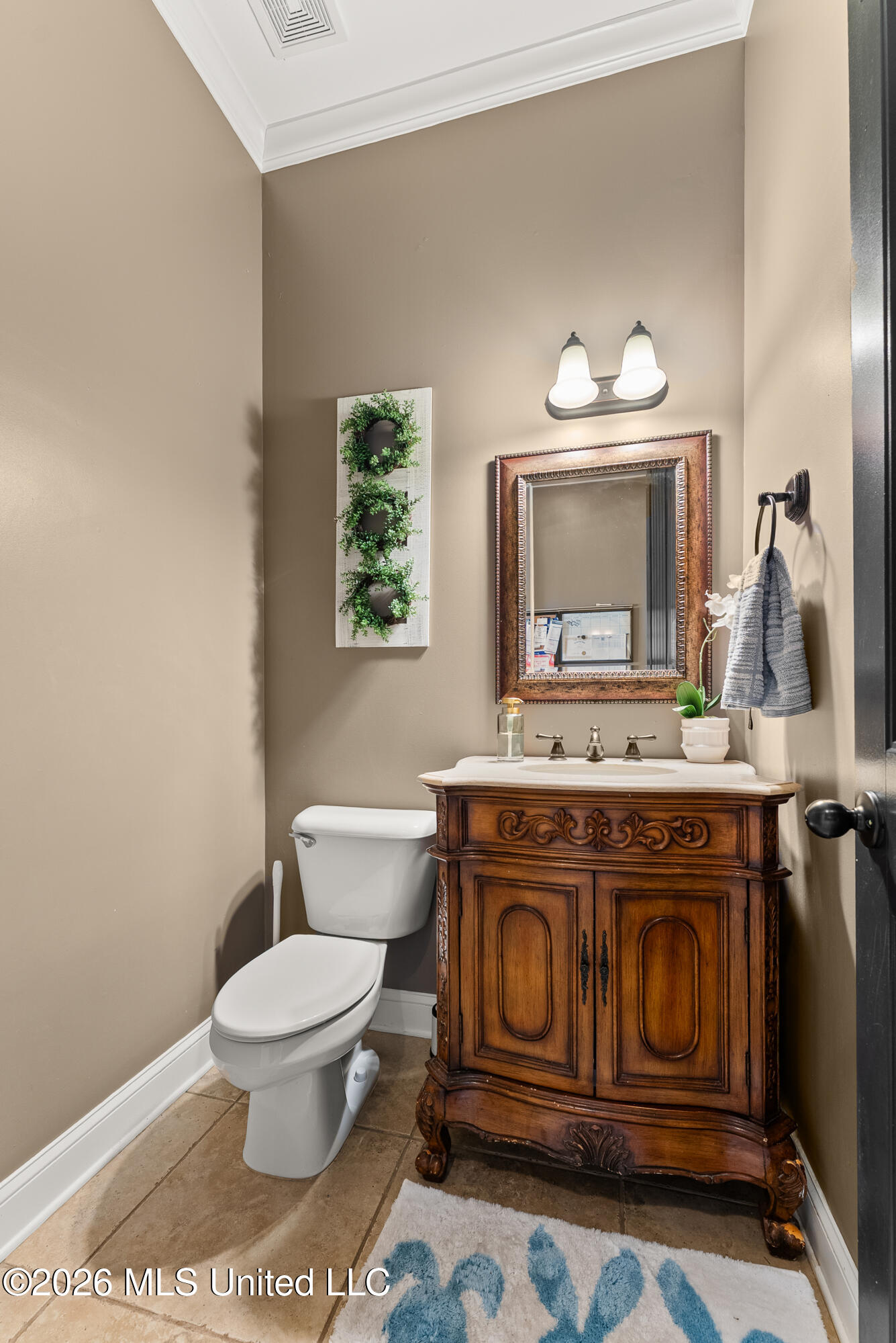 591 Shadow View Drive Hernando, MS 38632 - Photo 21 of 37 Half Bath