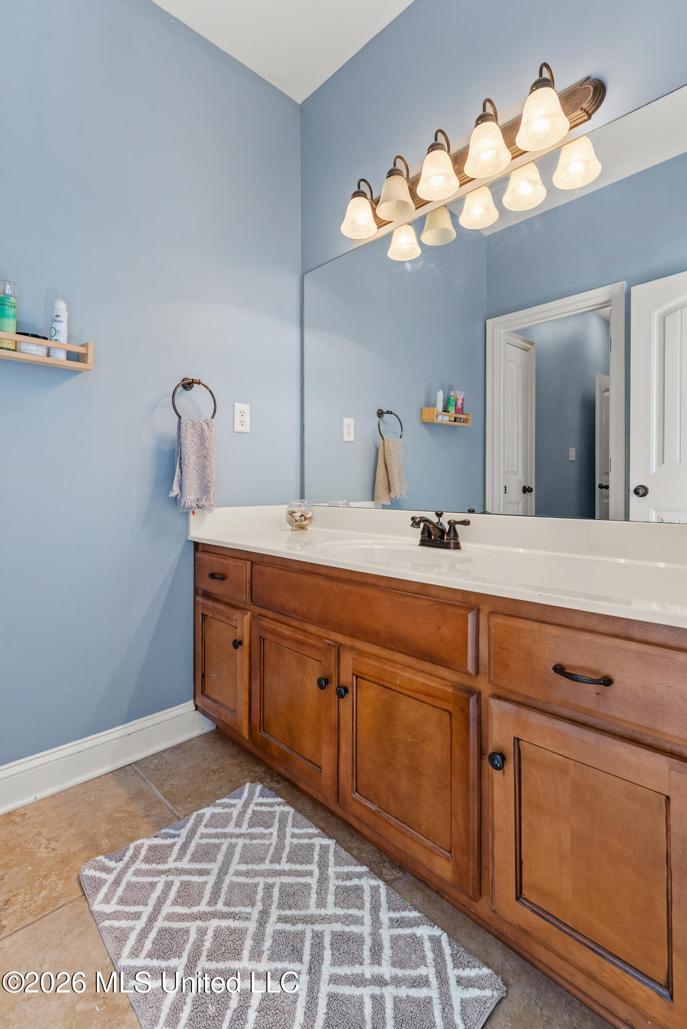 591 Shadow View Drive Hernando, MS 38632 - Photo 29 of 37 Bathroom 3 - Upstairs