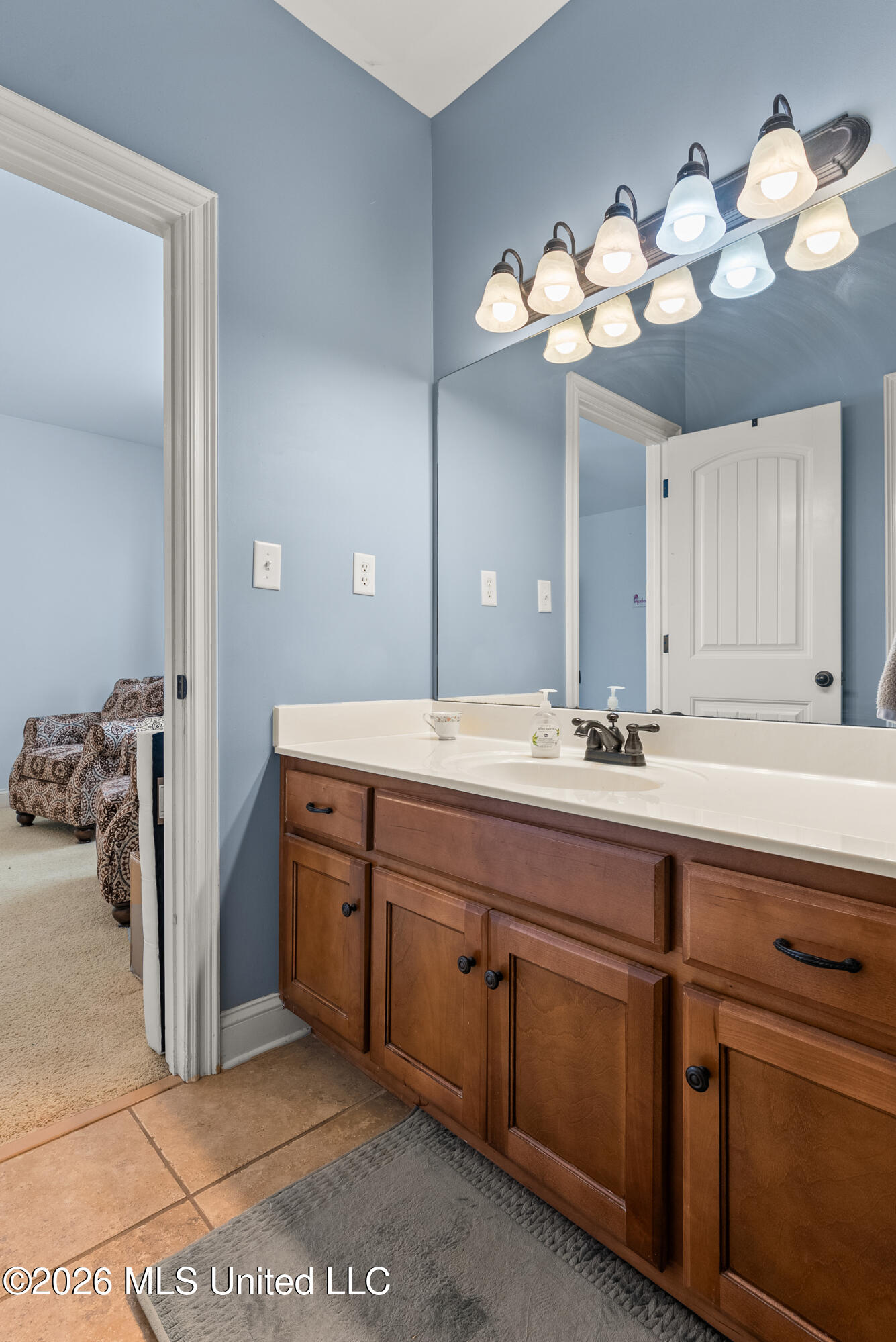591 Shadow View Drive Hernando, MS 38632 - Photo 35 of 37 Bathroom 4 - Upstairs