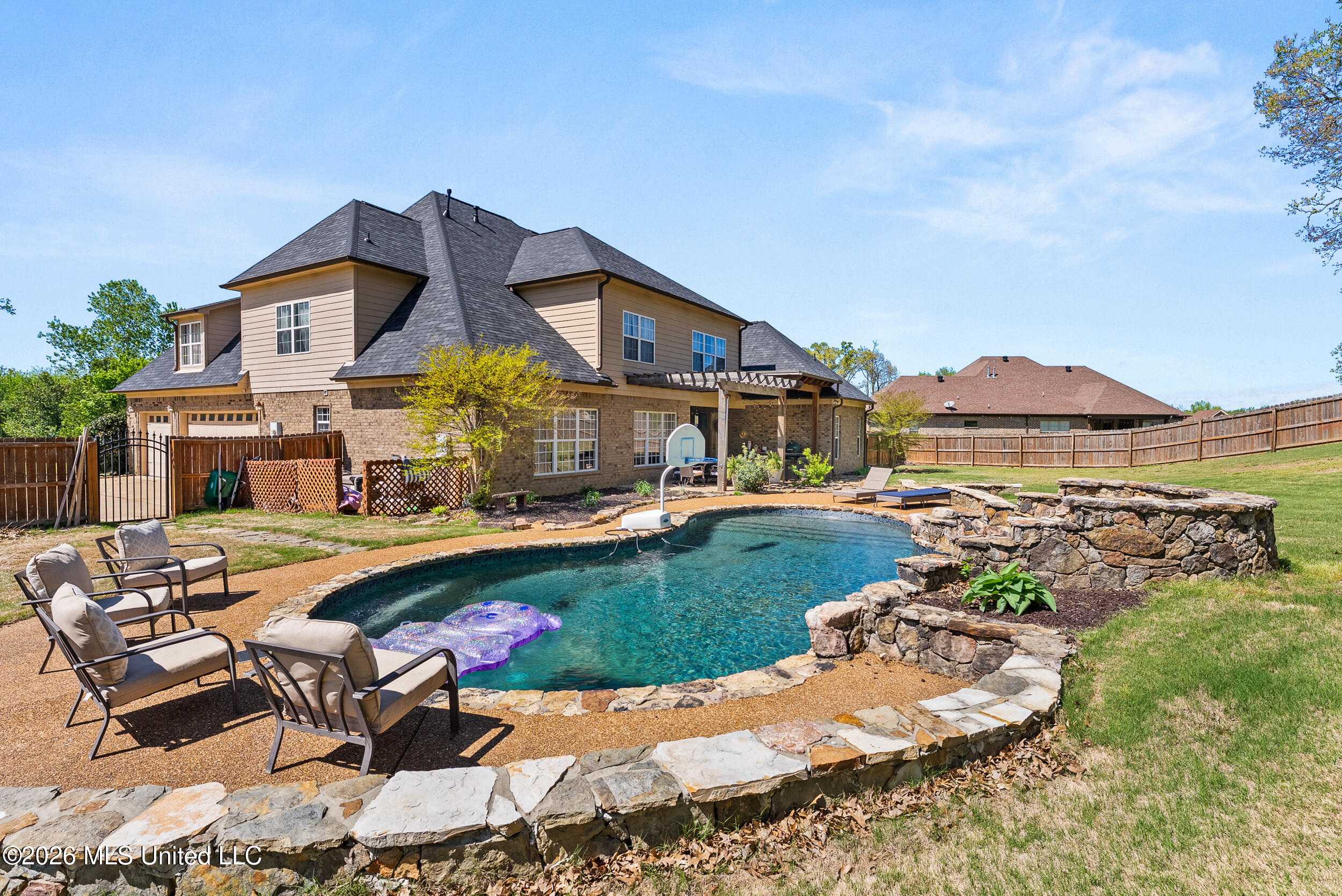 591 Shadow View Drive Hernando, MS 38632 - Photo 4 of 37 591 shadow view dr-exterior-04