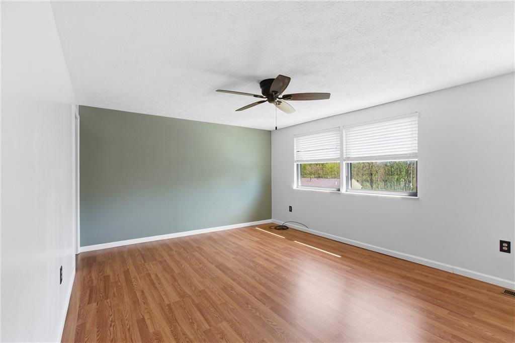 3135 Laurel Ridge Circle Bridgeville, PA 15017 - Photo 13 of 28 Gallery Image 13