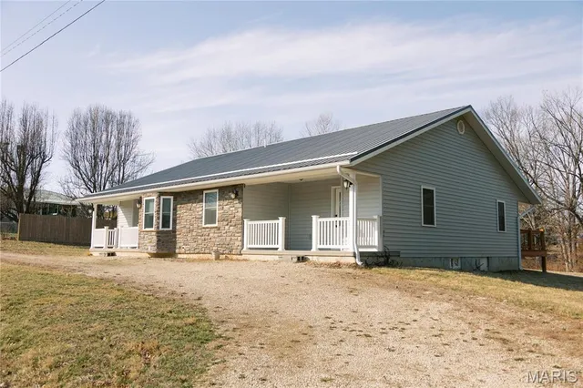 $246,000 | 133 1st Street, Rosebud, MO 63091