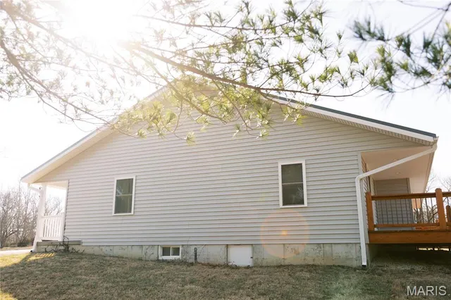 $246,000 | 133 1st Street, Rosebud, MO 63091