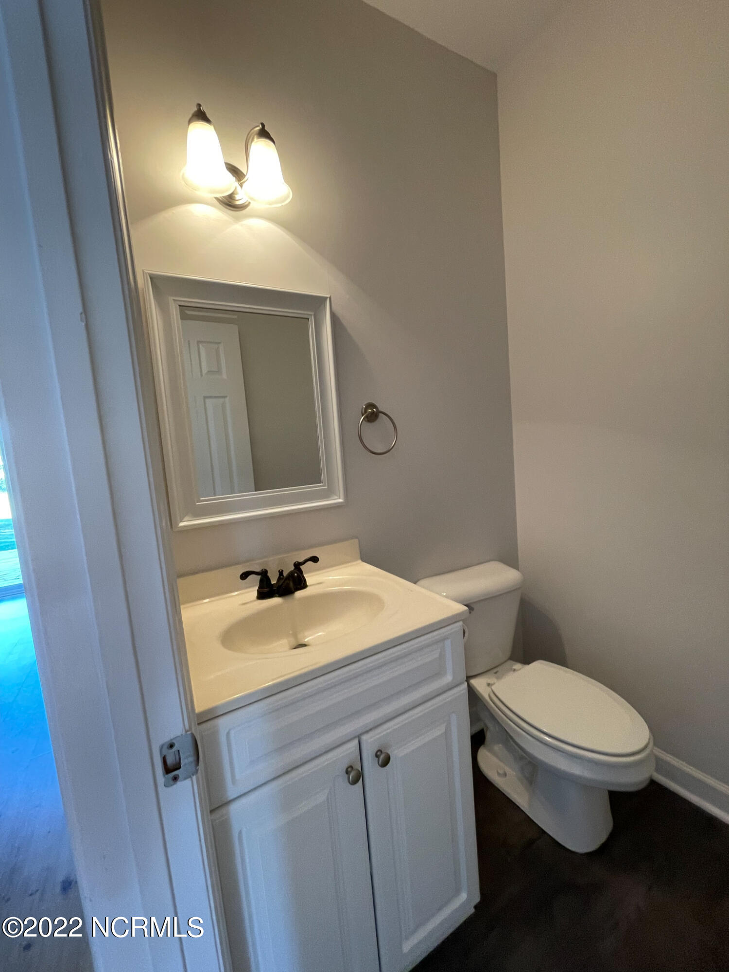 106 Bobwhite Circle Cape Carteret, NC 28584 - Photo 18 of 37 IMG_4543