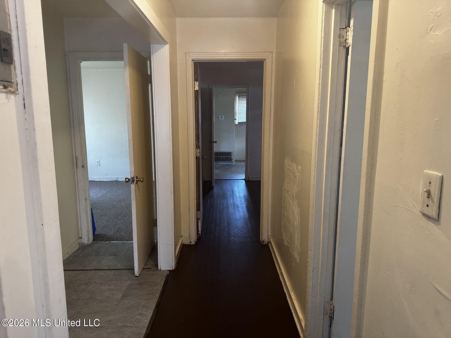 933 Randall Street Jackson, MS 39203 - Photo 3 of 11 6f34b3a1-7b86-4db2-b423-f81a93ba7380