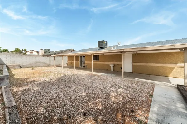 $1,950 | 6513 Capricorn Drive, Las Vegas, NV 89108