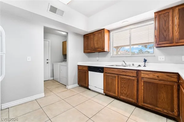 $1,950 | 6513 Capricorn Drive, Las Vegas, NV 89108