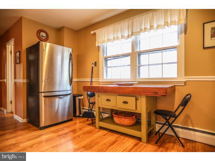 281 Irish Road Berwyn, PA 19312 - Photo 7 of 21 Kitchen