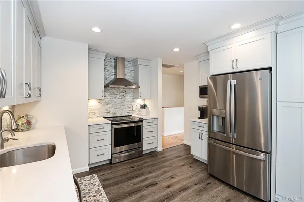 $929,000 | 921 Ilse Court, North Bellmore, NY 11710