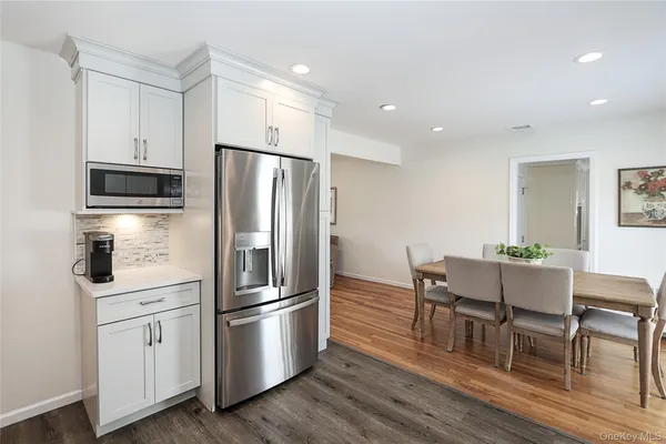 $929,000 | 921 Ilse Court, North Bellmore, NY 11710