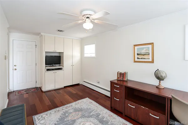 $929,000 | 921 Ilse Court, North Bellmore, NY 11710