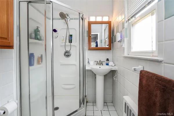 $929,000 | 921 Ilse Court, North Bellmore, NY 11710