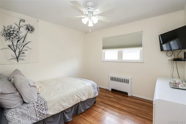 $929,000 | 921 Ilse Court, North Bellmore, NY 11710