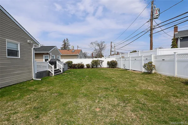 $929,000 | 921 Ilse Court, North Bellmore, NY 11710