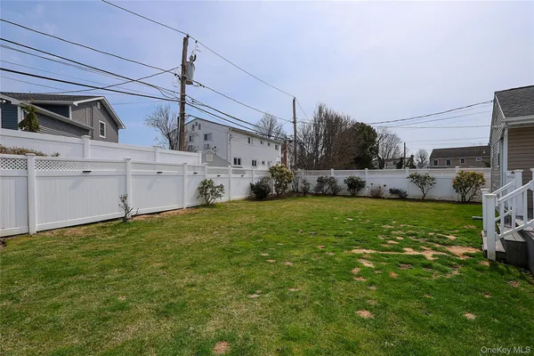 $929,000 | 921 Ilse Court, North Bellmore, NY 11710