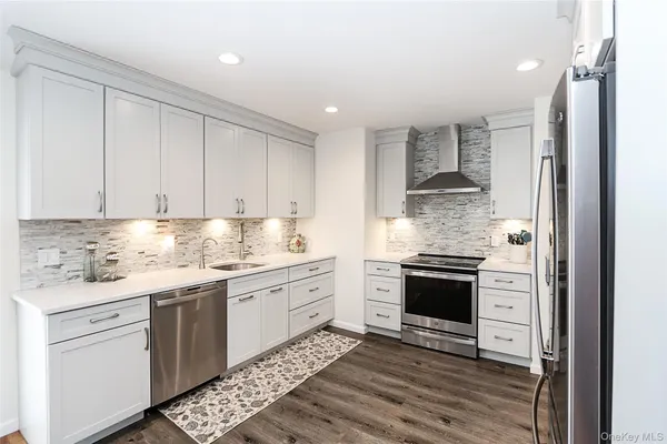 $929,000 | 921 Ilse Court, North Bellmore, NY 11710