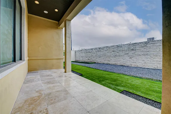 $2,690,000 | 2822 Westgrove Lane, Houston, TX 77027