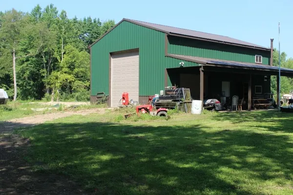 $555,000 | 4477 104th Avenue, Allegan, MI 49010