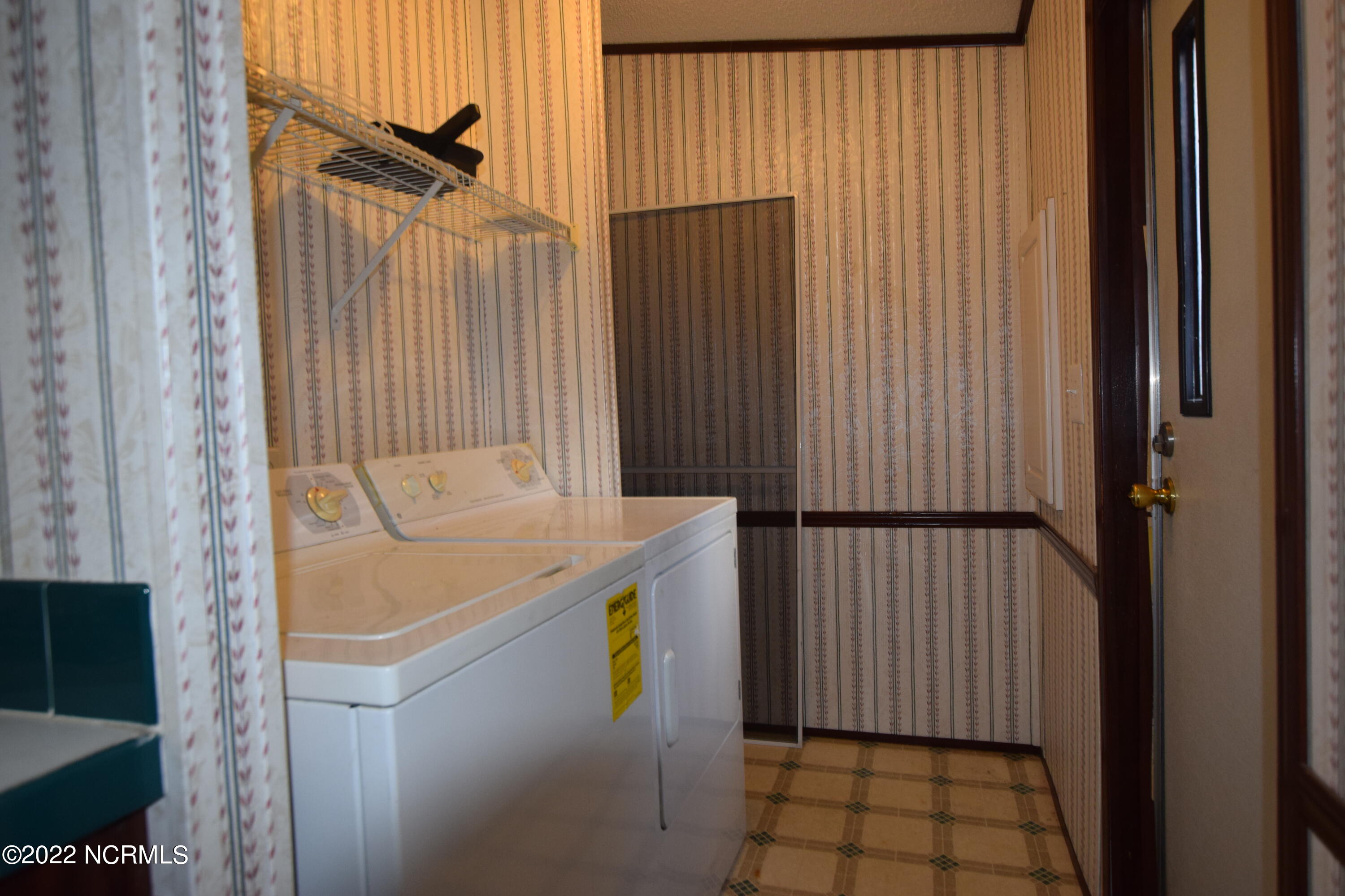 183 Eagle Branch Road Eagle Springs, NC 27242 - Photo 5 of 26 Laundry