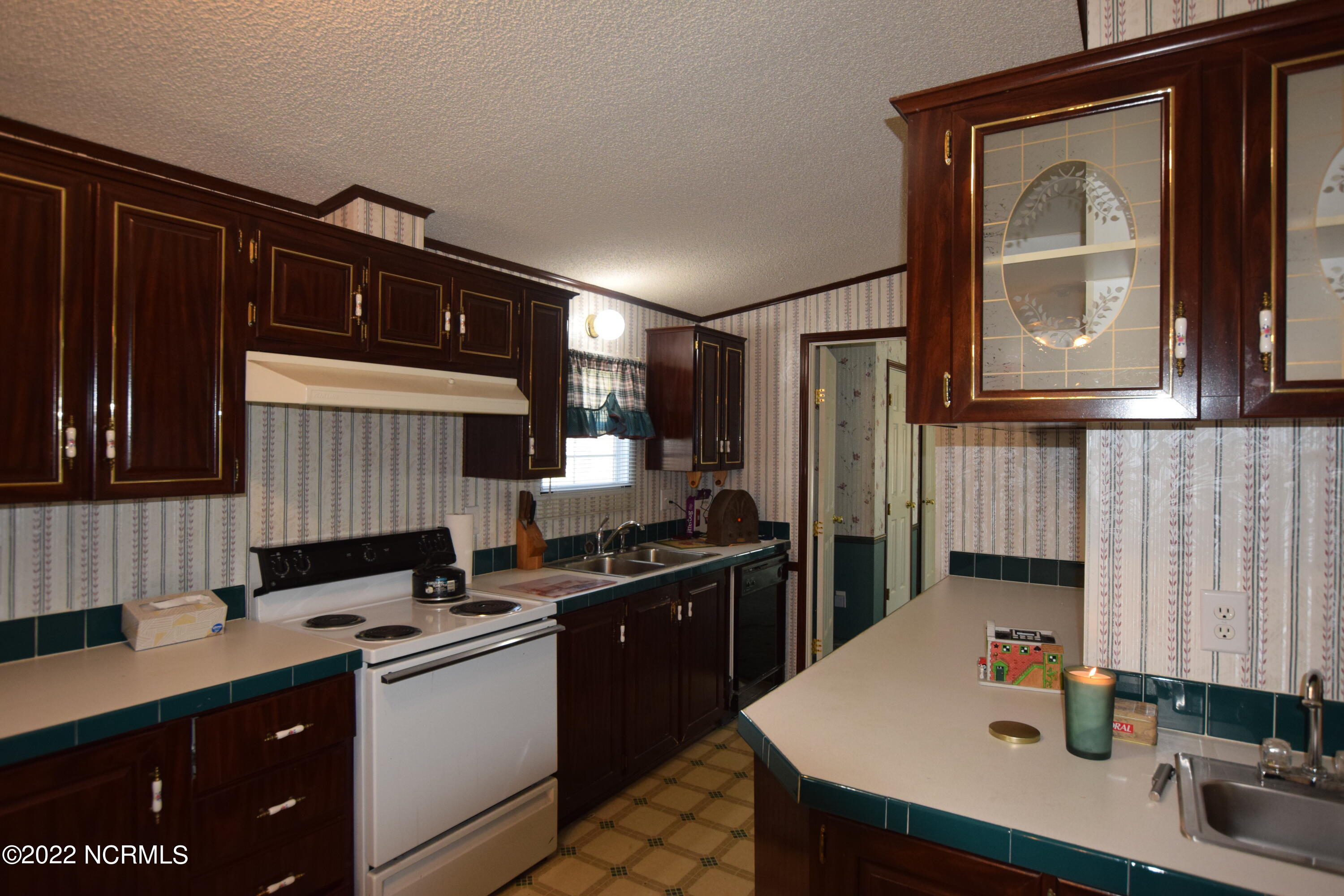 183 Eagle Branch Road Eagle Springs, NC 27242 - Photo 6 of 26 Kitchen