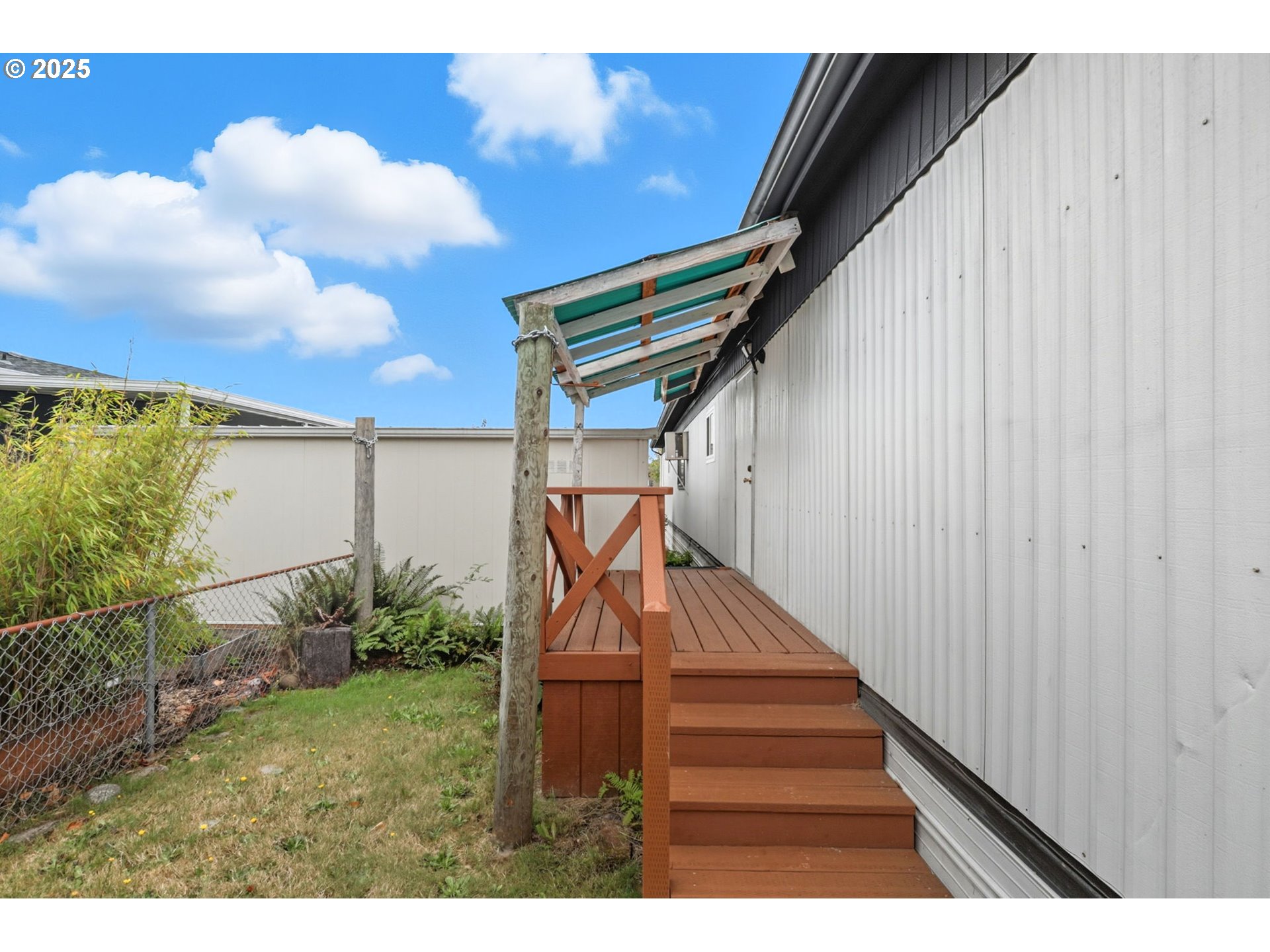 300 Southwest 7th Avenue, Unit 95 Battle Ground, WA 98604 - Photo 16 of 27 a view of entryway