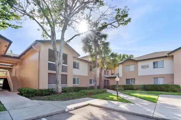 $2,200 | 9777 Westview Drive, Unit 1112, Coral Springs, FL 33076