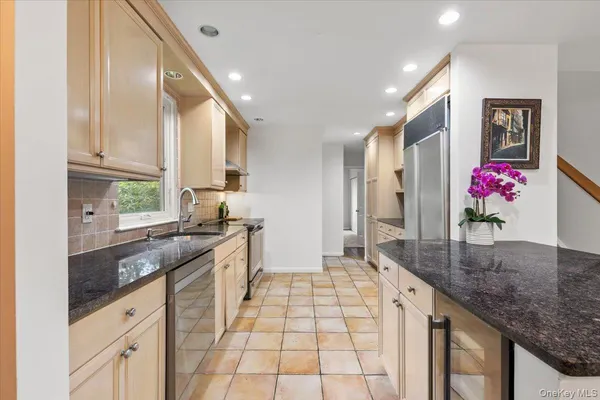 $1,249,000 | 37 Talcott Road, Rye Brook, NY 10573