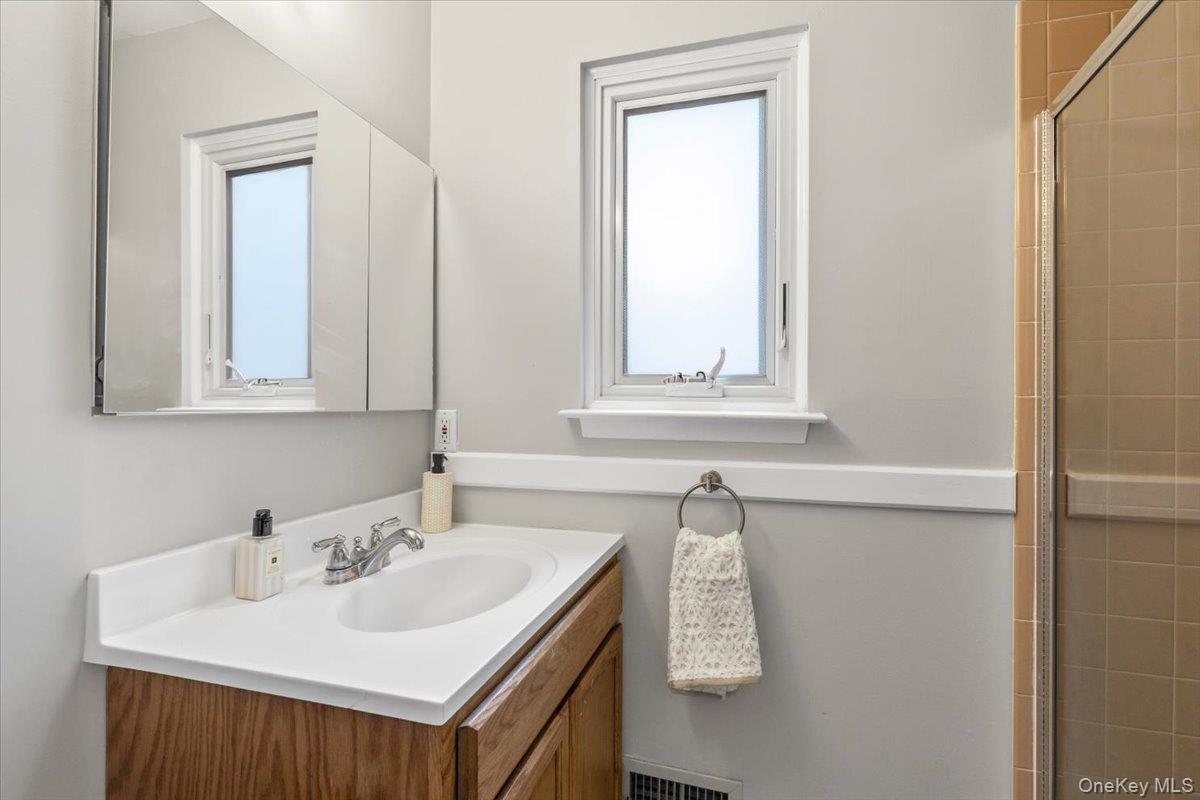 37 Talcott Road Rye Brook, NY 10573 - Photo 9 of 25 First floor full bathroom