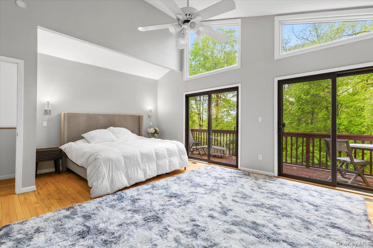 37 Talcott Road Rye Brook, NY 10573 - Photo 10 of 25 Bright and airy with sliders to deck and en-suite bath.