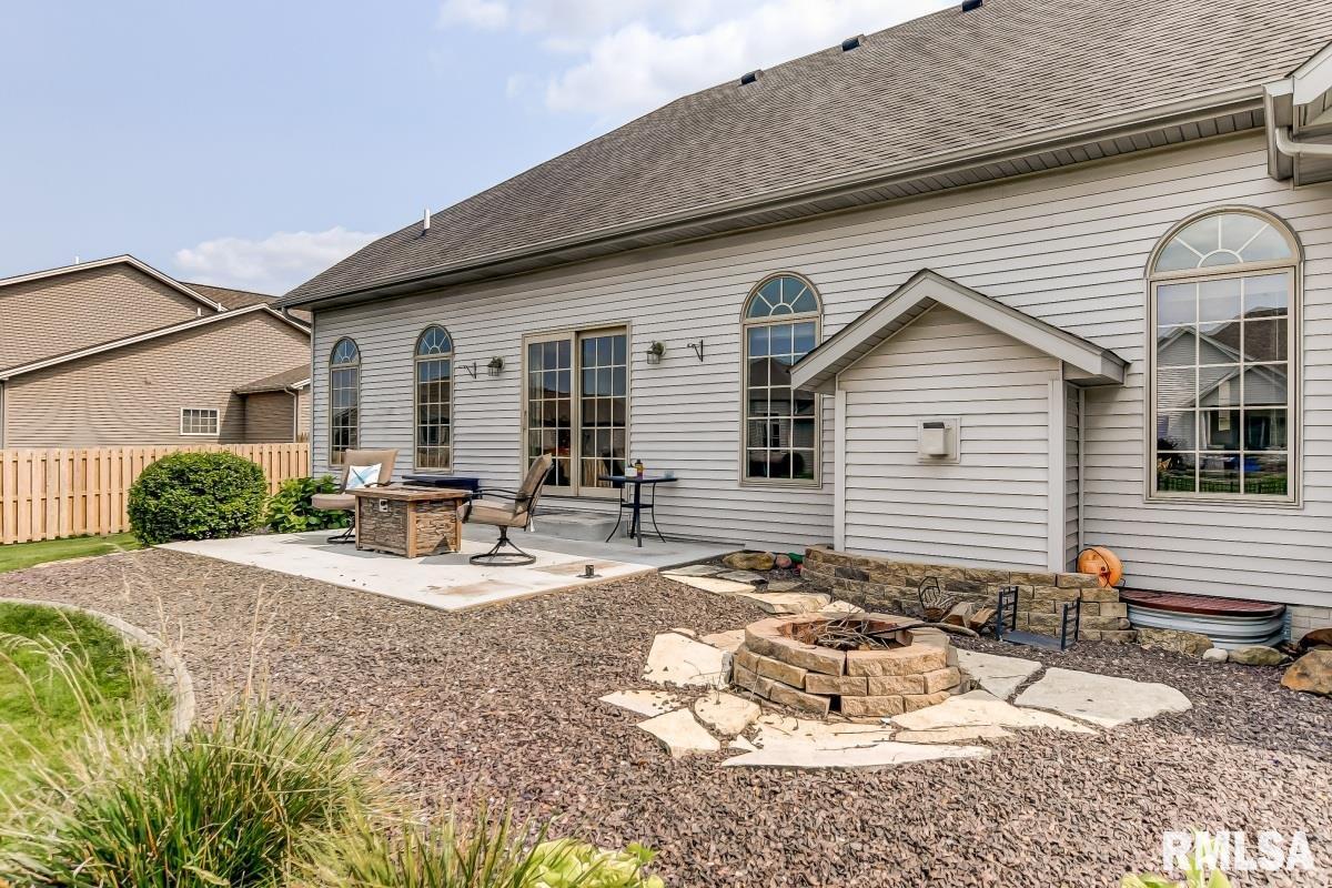 911 Deerfield Road Chatham, IL 62629 - Photo 41 of 45 Gallery Image 41