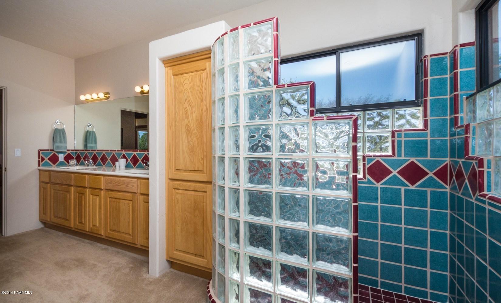 2750 West Bard Ranch Road Prescott, AZ 86305 - Photo 13 of 24 014_Master Bathroom