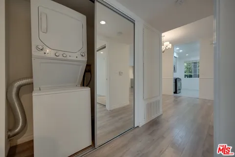 $4,395 | 9800 Vidor Drive, Unit 101, Los Angeles, CA 90035
