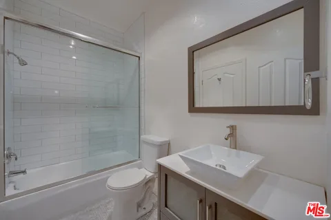 $4,395 | 9800 Vidor Drive, Unit 101, Los Angeles, CA 90035
