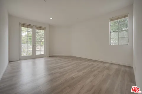 $4,395 | 9800 Vidor Drive, Unit 101, Los Angeles, CA 90035