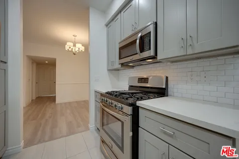 $4,395 | 9800 Vidor Drive, Unit 101, Los Angeles, CA 90035