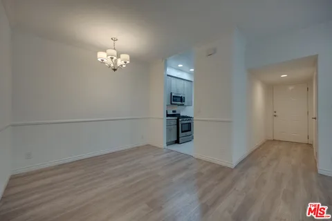$4,395 | 9800 Vidor Drive, Unit 101, Los Angeles, CA 90035