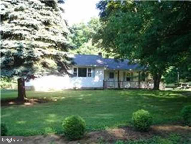 92 Paradise Road New Bloomfield, PA 17068 - Photo 2 of 4 Gallery Image 2