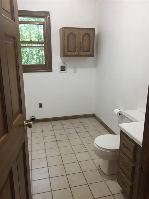 147 East County Road Rutland, MA 01543 - Photo 10 of 17 a bathroom with a toilet