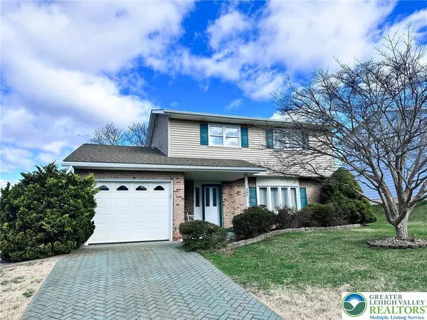 $299,900 | 380 Faith Drive, Catasauqua, PA 18032