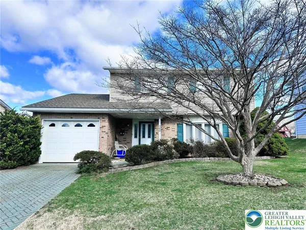 $299,900 | 380 Faith Drive, Catasauqua, PA 18032