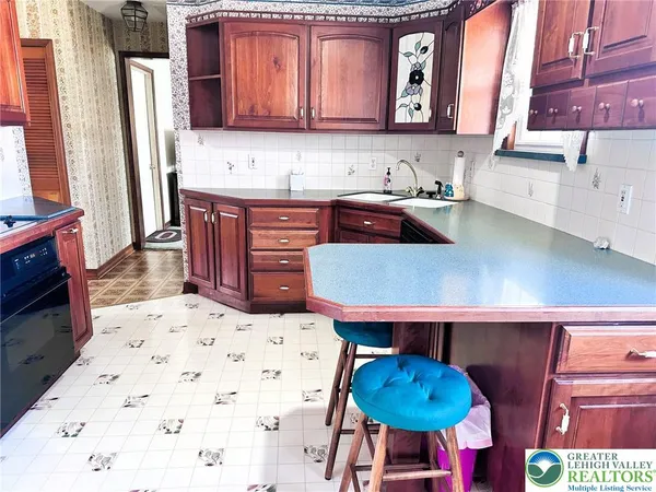 $299,900 | 380 Faith Drive, Catasauqua, PA 18032