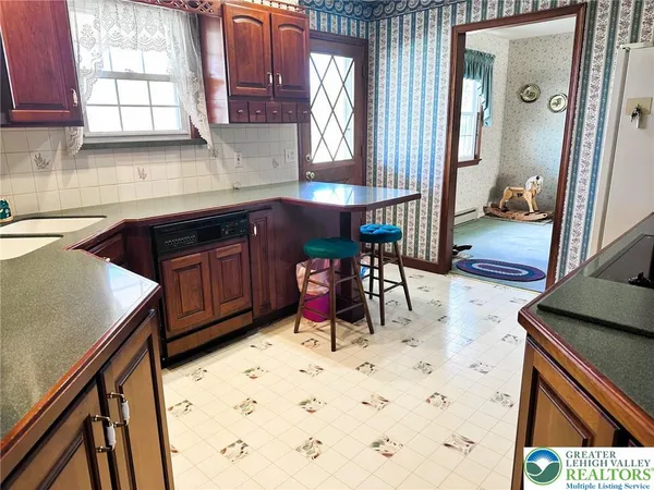 $299,900 | 380 Faith Drive, Catasauqua, PA 18032