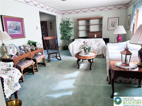 $299,900 | 380 Faith Drive, Catasauqua, PA 18032
