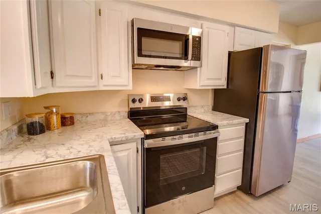 $259,000 | 211 South 9th Street, East Alton, IL 62024