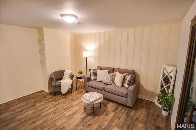 $259,000 | 211 South 9th Street, East Alton, IL 62024