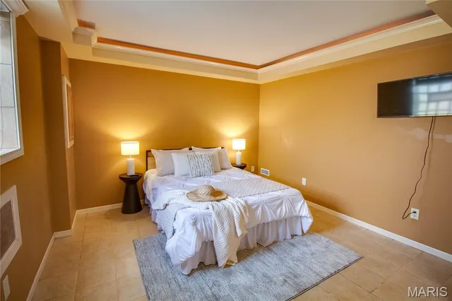 $259,000 | 211 South 9th Street, East Alton, IL 62024