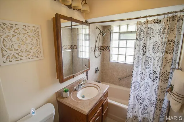 $259,000 | 211 South 9th Street, East Alton, IL 62024