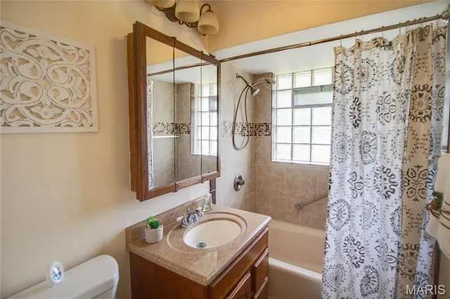 $259,000 | 211 South 9th Street, East Alton, IL 62024