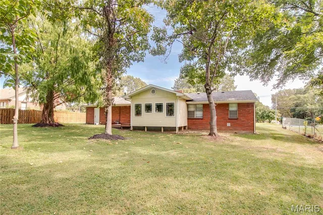 $259,000 | 211 South 9th Street, East Alton, IL 62024